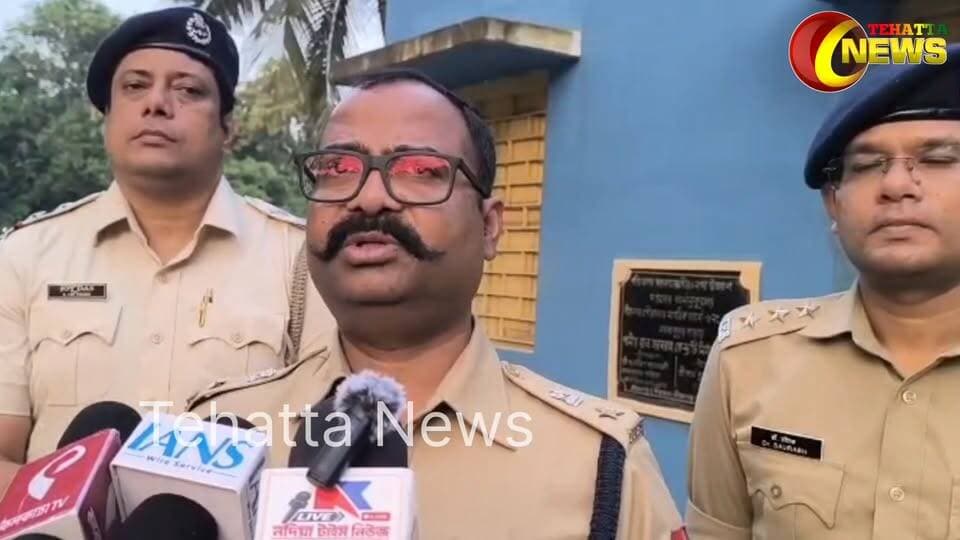 বিসর্জনের ঘাটে পুলিশের কড়া নজরদারি, নিরাপত্তা খতিয়ে দেখলেন রানাঘাটের পুলিশ সুপার #police #NadiaNews #tehatta_news #FacebookPage #reelsvideo