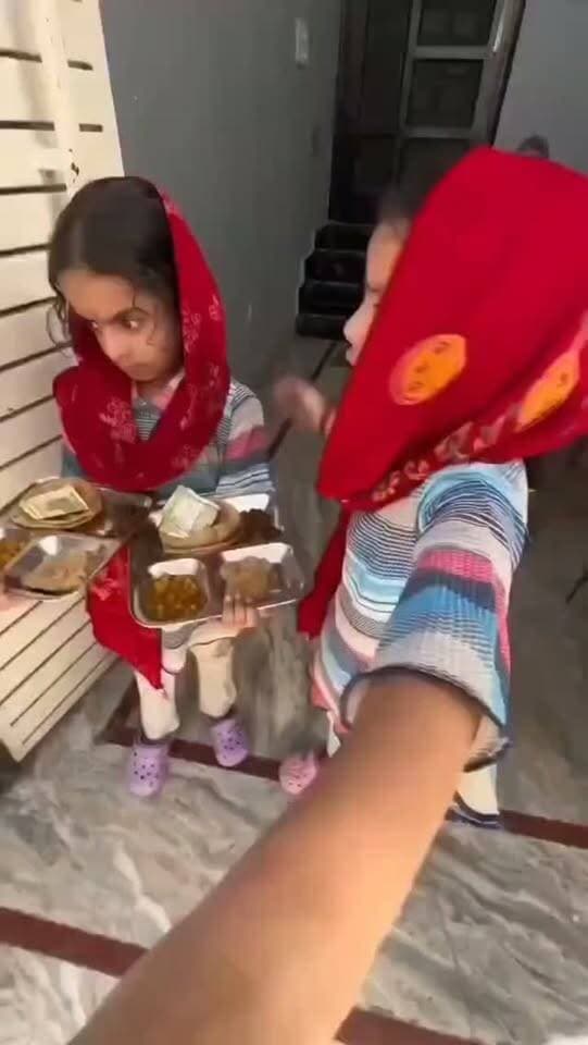 *यह कन्याएं नाराज हैं। कन्या भोज में स्कैम हो गया। मजेदार हैं। जरूर देखिए। शेयर कीजिए।*