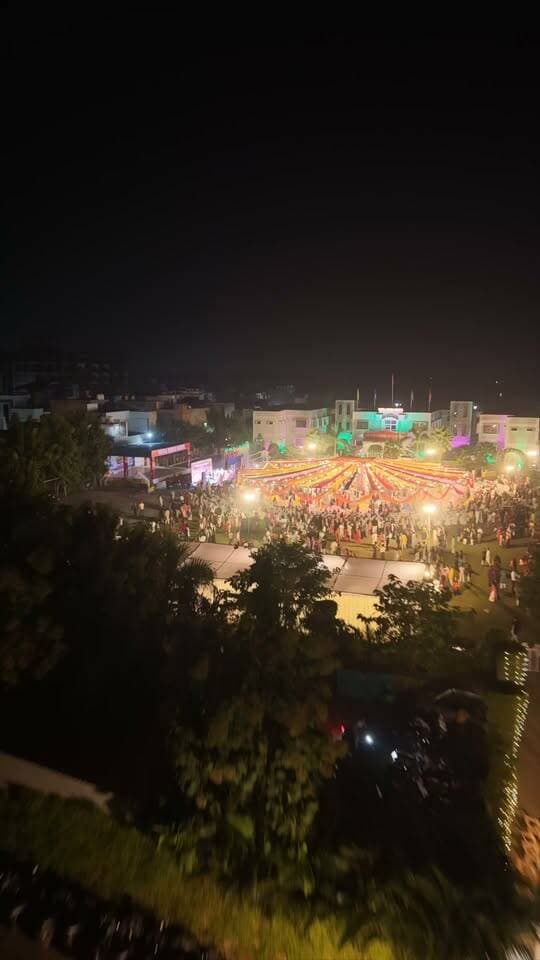 विद्या वर्ल्ड स्कूल में हुई डांडिया नाइट, झूमे सभी आगंतुक, आप भी देखिए यह शाम मस्तानी।