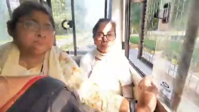 দিল্লিতে মমতা ব্যানার্জিকে ডিটেন্ড করলাম দিল্লী পুলিশ