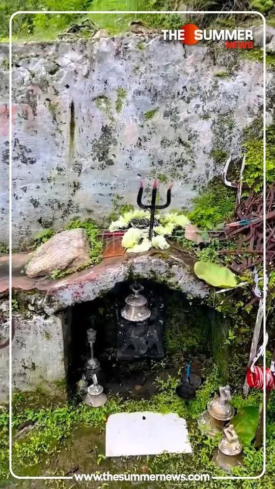 भगवान आप पर कृपा बनाये रखे
