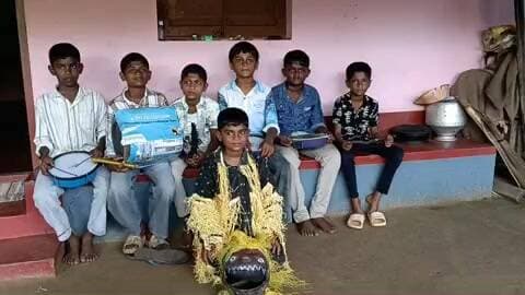ಮಂಗಳೂರು: ದಸರಾ ಹುಲಿವೇಷ ಕುಣಿದು ಬಂದ ಹಣವನ್ನು ಬಡ ರೋಗಿಗೆ ನೀಡಿದ ಪುಟಾಣಿಗಳು!