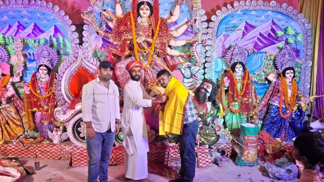 माता रानी के चरणों में पहली बार आशीर्वाद पाने का मौका मिला जय माता दी