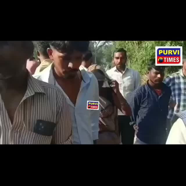 *रायबरेली ब्रेकिंग -*
भदोखर थाना क्षेत्र में हुआ दर्दनाक हादसा!
पूरे भोला मजरे कनौली मार्ग पर बर्तन साफ कर रही बुजुर्ग महिला फूला देवी को ट्रक ने कुचला!
नशे में धुत बताया जा रहा है ट्रक ड्राइवर!
हादसे के बाद मौके से फरार ट्रक ड्राइवर!
मौके पर मची चीख-पुकार, पुलिस जांच में जुटी!