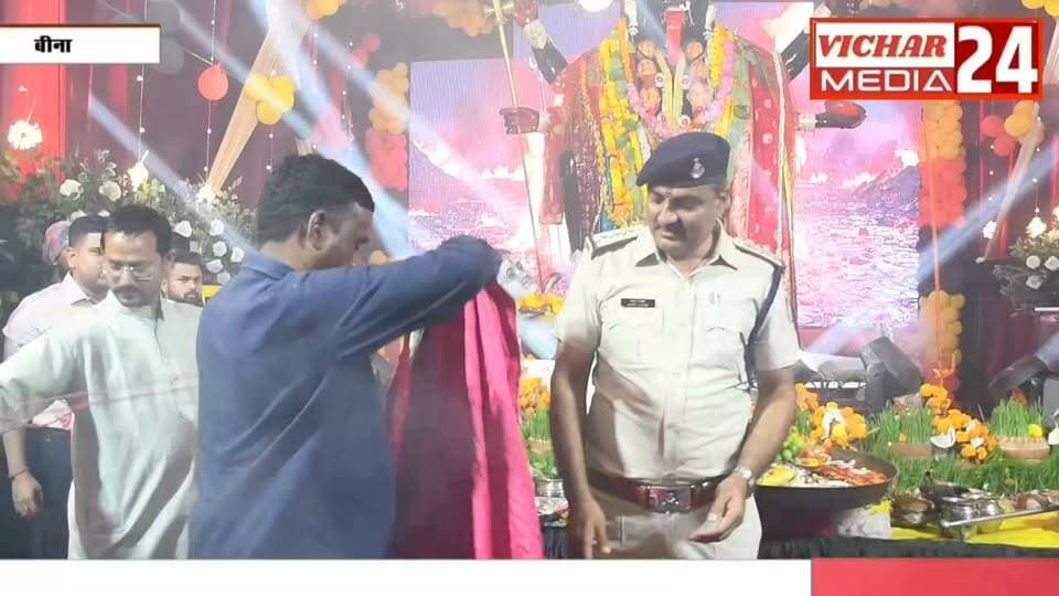 “35 लाख के गहने, रातभर पुलिस का पहरा… ‘नगर सेठानी’ के दरबार का रहस्य!” #bina #binanews #mahakali #mannatvalimahakali👏 #bhakti #bhakt #bhajan #kirtan