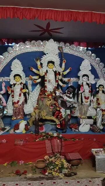 সনাতন কল্যাণী মন্দির দুর্গাপূজা কমিটি।