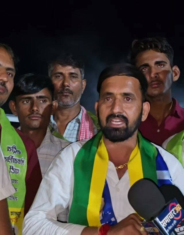 मेरी 7 पीढ़ी में कोई नहीं बना वार्ड पंच भी....अशोक गोदारा RLP प्रत्याशी वार्ड 33 से।
Ashok Godara Singodiya Hanuman Beniwal Narayan Beniwal Rlp Teem Raipur