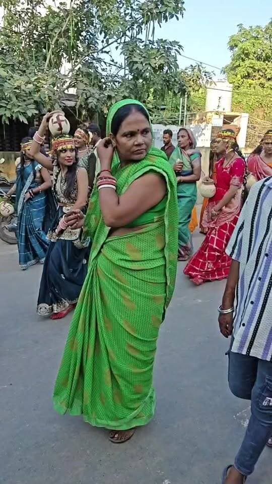 #सीतामढ़ी बिहार :- #माँ दुर्गा के छठवें दिन पर बेल नौतन का कार्यक्रम किया गया। जिस बेल नौतन के कार्यक्रम का यह दृश्य बिहार के सीतामढ़ी से हैं।
#bollywoodmusic #maadurga