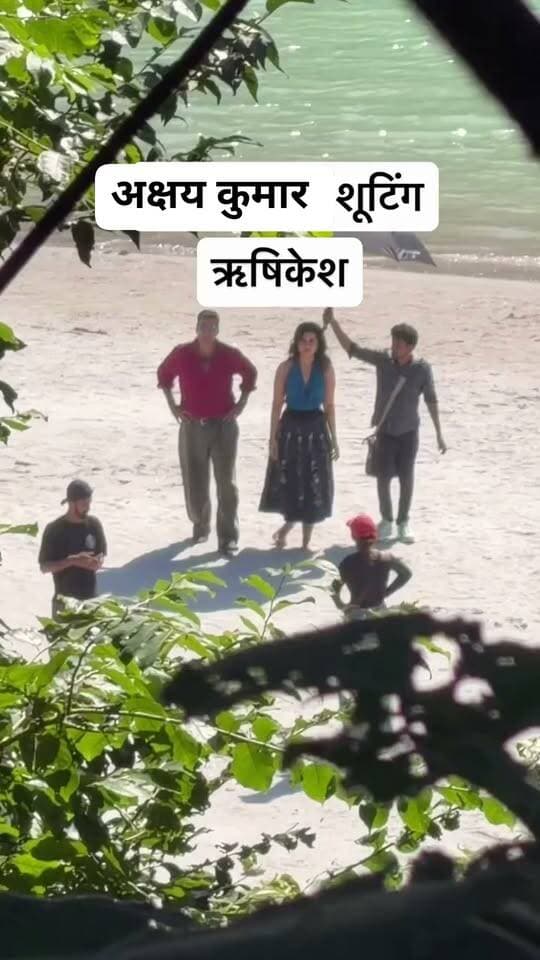 अक्षय कुमार इस वक्त उत्तराखंड के मसूरी और देहरादून में अपनी आगामी फिल्म (अनीस बज्मी की कॉमेडी फिल्म Moneycontrol) के एक खास गाने और दृश्यों की शूटिंग कर रहे हैं।#instagram #trending #actor #akshaykumarfans #KhiladiOfBollywood
𝑭𝒐𝒍𝒍𝒐𝒘𝒆𝒓𝒔. Akshay Kumar Pushkar Singh Dhami RUDRAPUR CITY