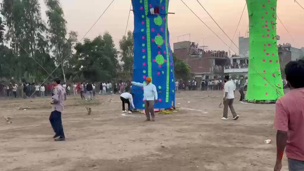 ਸੁਲਤਾਨਪੁਰ ਲੋਧੀ: ਸੁਲਤਾਨਪੁਰ ਲੋਧੀ 'ਚ ਧੂਮਧਾਮ ਨਾਲ ਮਨਾਇਆ ਦੁਸਹਿਰਾ, ਰਾਵਣ, ਮੇਘਨਾਥ ਤੇ ਕੁੰਭਕਰਨ ਦੇ ਪੁਤਲੇ ਫੂਕੇ