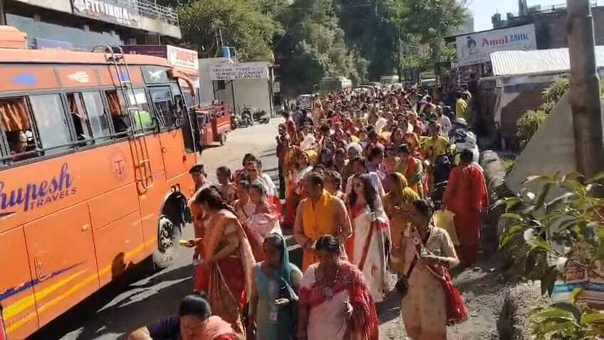 बिलासपुर में दुर्गा पूजा की धूम, मूर्ति विसर्जन शोभा यात्रा शुरू,
केंद्रीय मंत्री जेपी नड्डा मौजूद