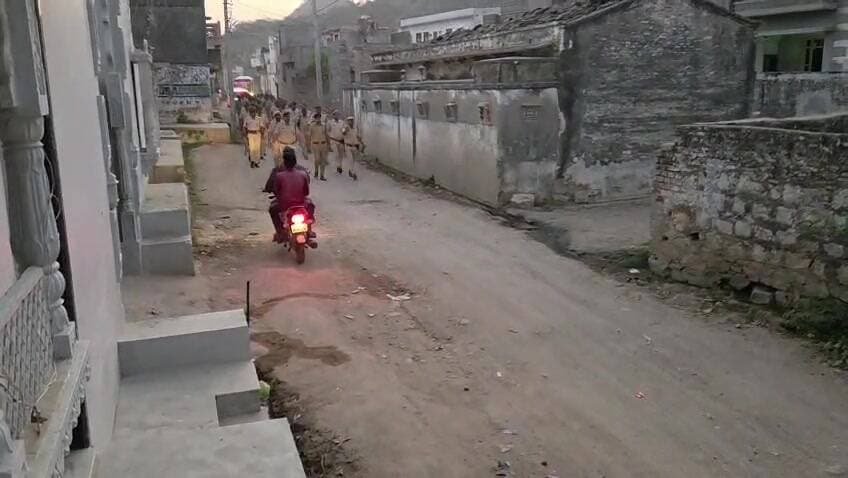 शिवगंज: सिरोही में चुनाव सुरक्षा को लेकर एसपी अजेय सिंह का अलर्ट