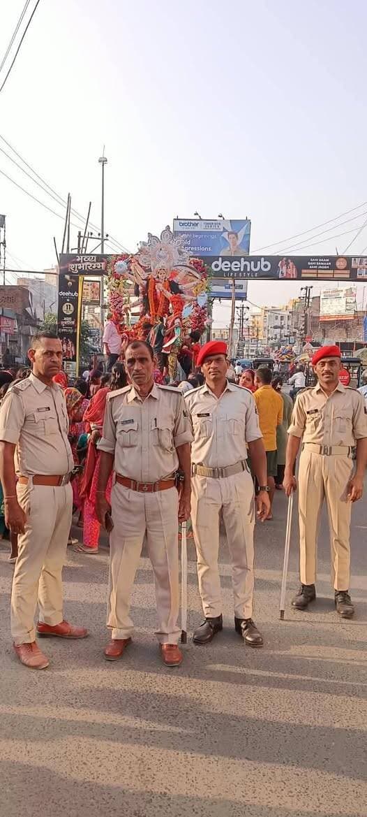 मुजफ्फरपुर पुलिस अलर्ट! दुर्गा पूजा के बाद प्रतिमा विसर्जन और जुलूस पर कड़ी नजर, शांतिपूर्ण आयोजन के लिए सुरक्षा चाक-चौबंद
#MuzaffarpurPolice #DurgaPujaVisarjan #मुजफ्फरपुरपुलिस #प्रतिमाविसर्जन #शांतिपूर्णविसर्जन