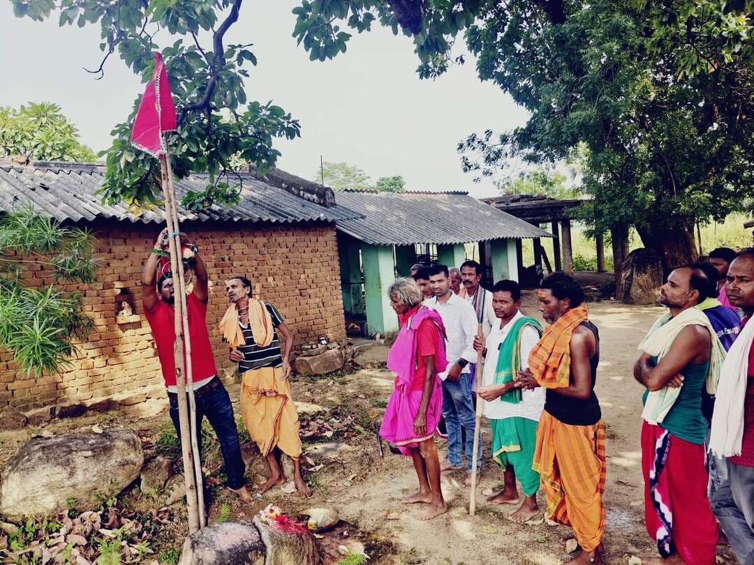 ନୂତନ ମନ୍ଦିର ନିର୍ମାଣ ପାଇଁ ଶୁଭସ୍ତମ୍ଭ ସ୍ଥାପନ
କଣ୍ଟାମାଲ ବ୍ଲକ ଦପଳାପଂଚାୟତ ର ଲଇଡା ଗ୍ରାମରେ ଏକ ନୂତନ ଶିବ ମନ୍ଦିର ନିର୍ମାଣ ପାଇଁ ଆଜି ପୂଜା ଅର୍ଚନା ସହ ଭୂମିପୂଜନ ହୋଇଛି #highlights