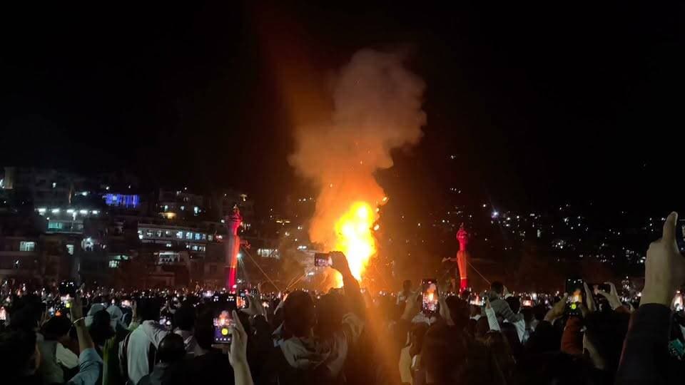 सोलन के ऐतिहासिक मैदान में धूं धूं कर जले रावण मेघनाथ और कुंभकरण की पुतले...