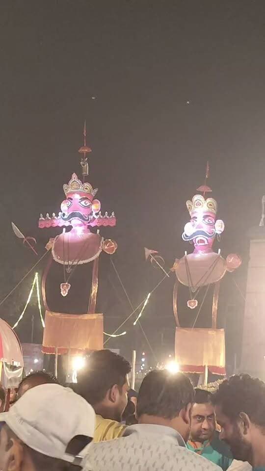 Shahjahanpur : खिरनीबाग रामलीला मैदान में रात 12:05 बजे होगा रावण और मेघनाद के पुतलों का दहन...