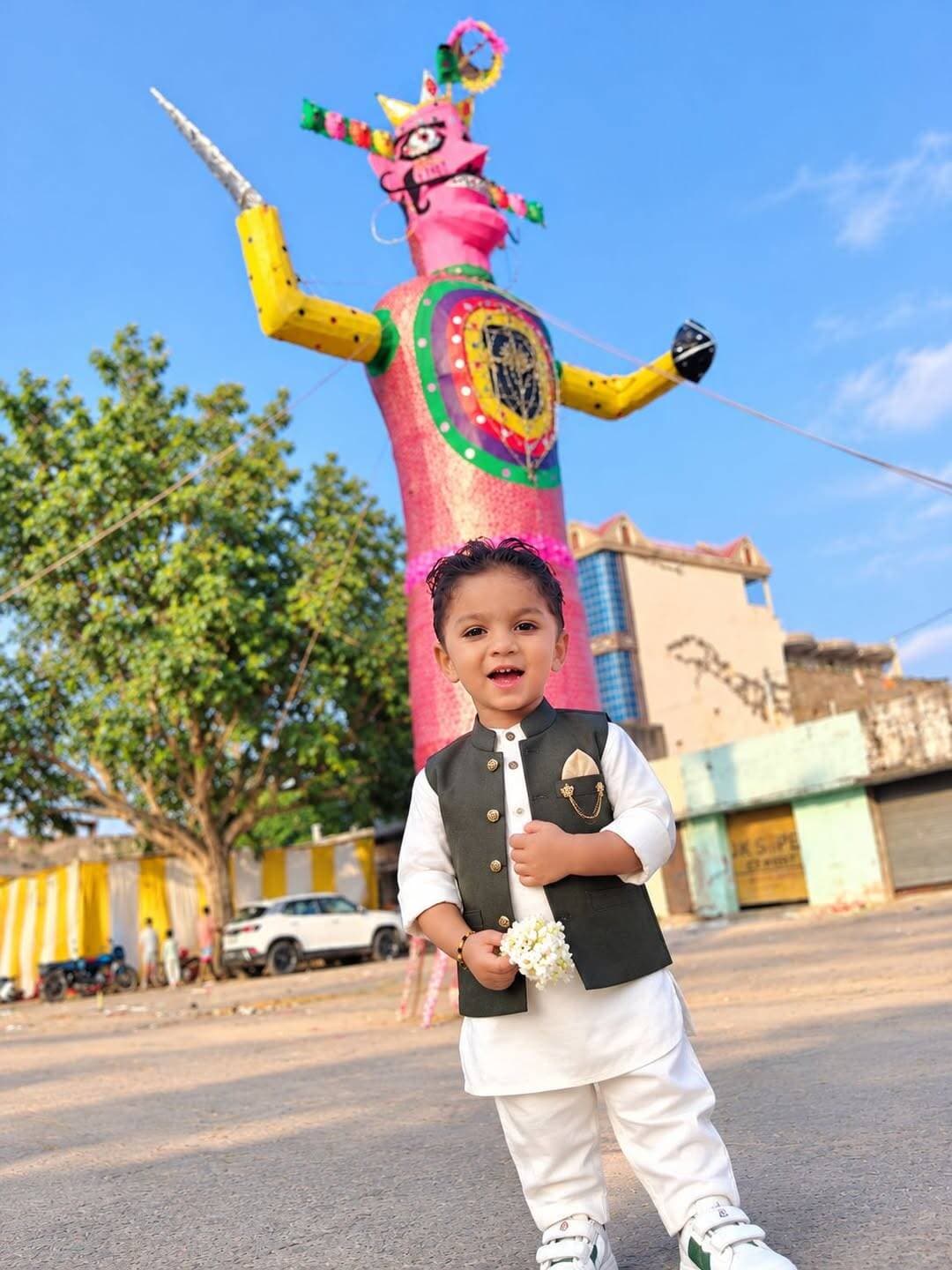 बेटा रूहान रिजवान.. 😘😘
हैप्पी दशहरा..!!
@topfans Muse
<nis:link nis:type=tag nis:id=dashera nis:value=dashera nis:enabled=true nis:link/>