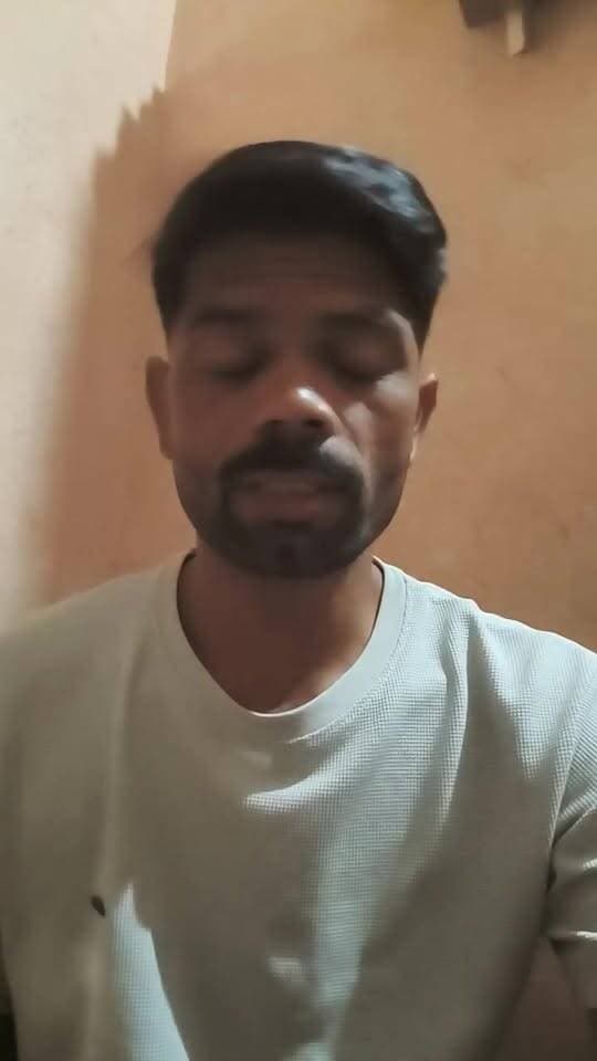 छतरपुर दो पक्षों का विवाद रोकने गई पुलिस कर्मियों से मारपीट, आरक्षक दानिश खान के सर में गंभीर चोट, बताया जा रहा है ट्रैक्टर की ट्यूब मांगने को लेकर विवाद हुआ गांव के दो पक्षों में विवाद, जमकर चले पत्थर और लाठी डंडे, पुलिस मौके पर पहुंची तो उनके साथ भी की गई मारपीट, एक महिला कांस्टेबल से भी मारपीट, कई थानों का बल ईशानगर थाने पहुंचा, ईशानगर थाना क्षेत्र के पहाडगांव की घटना
पुलिस ने कई लोगों को गिरफ्तार किया