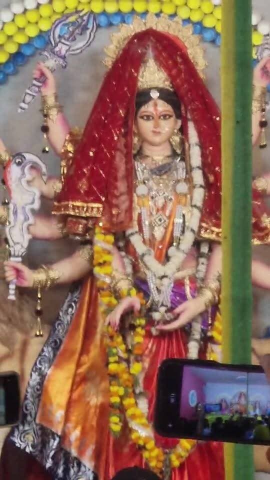 आज नवरात्री के अंतिम दिन और सड़क पर आस्था का जन शैलाब। नया बाजार डीपीस वाली गली | स्पाइडर मैन पूजा पंडाल