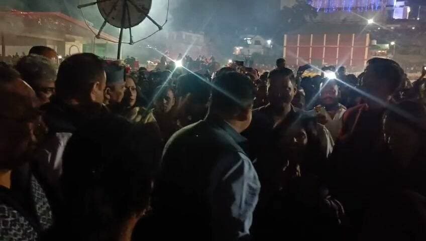 ठोडो मैदान में दशहरा उत्सव के दौरान बड़ा हादसा टला, बाल-बाल बचे मंत्री और अन्य लोग!