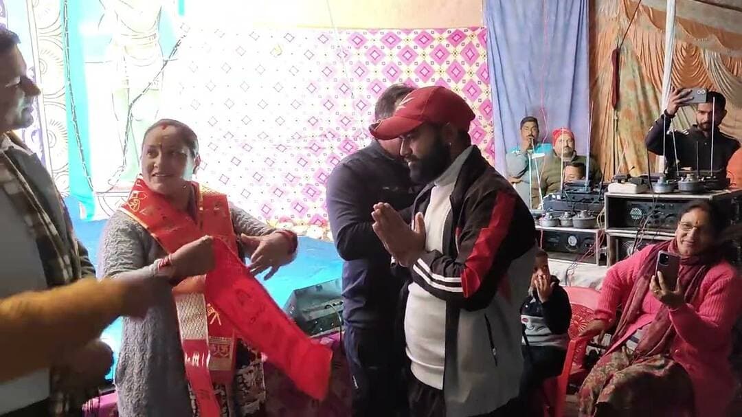 रामलीला के लाइव प्रसारण और लगातार समाचार कवरेज के लिए पूरी मीडिया टीम को मिला सम्मान ❤️🙏#MeraHakNews