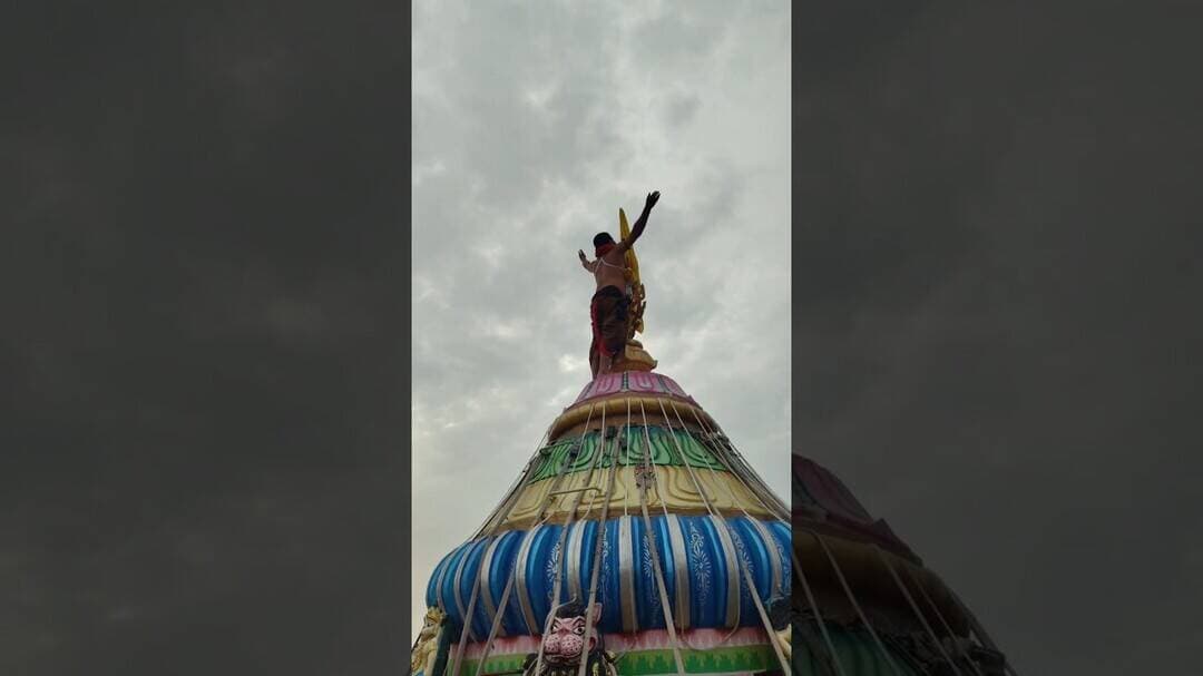 मंदीर पर चढ़े पंडित आचार्य युवराज पंडेय जी #bolkaliya #pachra_geet #yuvrajpandey