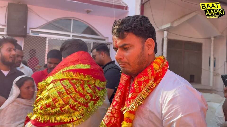 कान्हा फर्नीचर के मालिक चुनचुन भईया पहुंचे थावे मंदिर, श्रद्धालुओं के लिए लाए ढेर सारे गिफ्ट! 🎁🚩