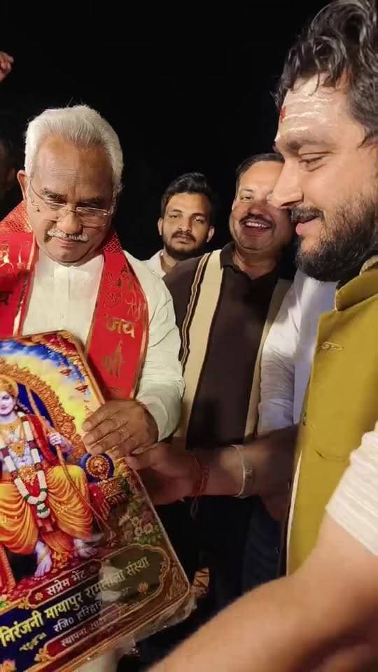 #haridwar : श्री निरंजनी मायापुर रामलीला संस्था द्वारा आयोजित दशहरा महोत्सव, क्या बोले अखिल भारतीय अखाड़ा परिषद अध्यक्ष श्रीमहंत डॉ. रविंद्रपुरी महाराज और कैबिनेट मंत्री मदन कौशिक एवं अन्य : देखें वीडियो
Haridwar Stambh Vasudev Shri Mahant Dr. Ravindra Puri Madan Kaushik Bhola Sharma