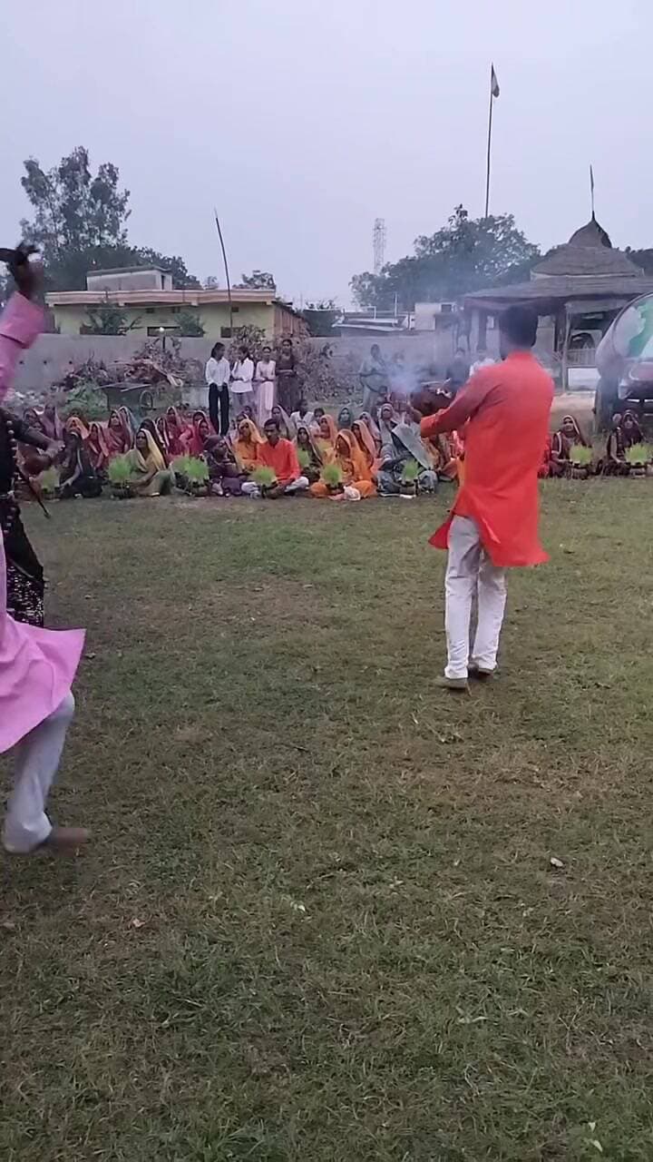 नौरोजाबाद: निपानिया में नवरात्रि पर भव्य जवारा जुलूस, काली नृत्य बना मुख्य आकर्षण