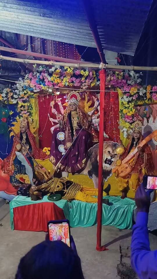 Maa durga Saraswati aur lakshmi ka sajiv chitran bajpatti me ।
share kare
#photooftheday #photography #Facebookpost #picoftheday #instaphoto #photodaily #explore #viralpost