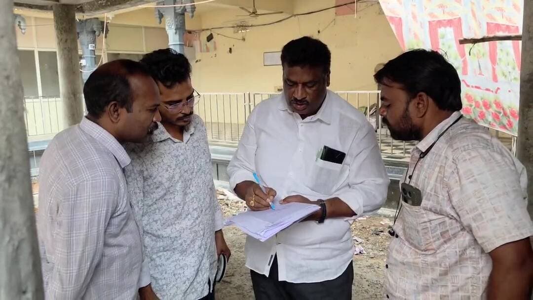 గన్నవరం: అయినవిల్లి విఘ్నేశ్వర ఆలయంలో అభివృద్ధి పనుల తనిఖీ