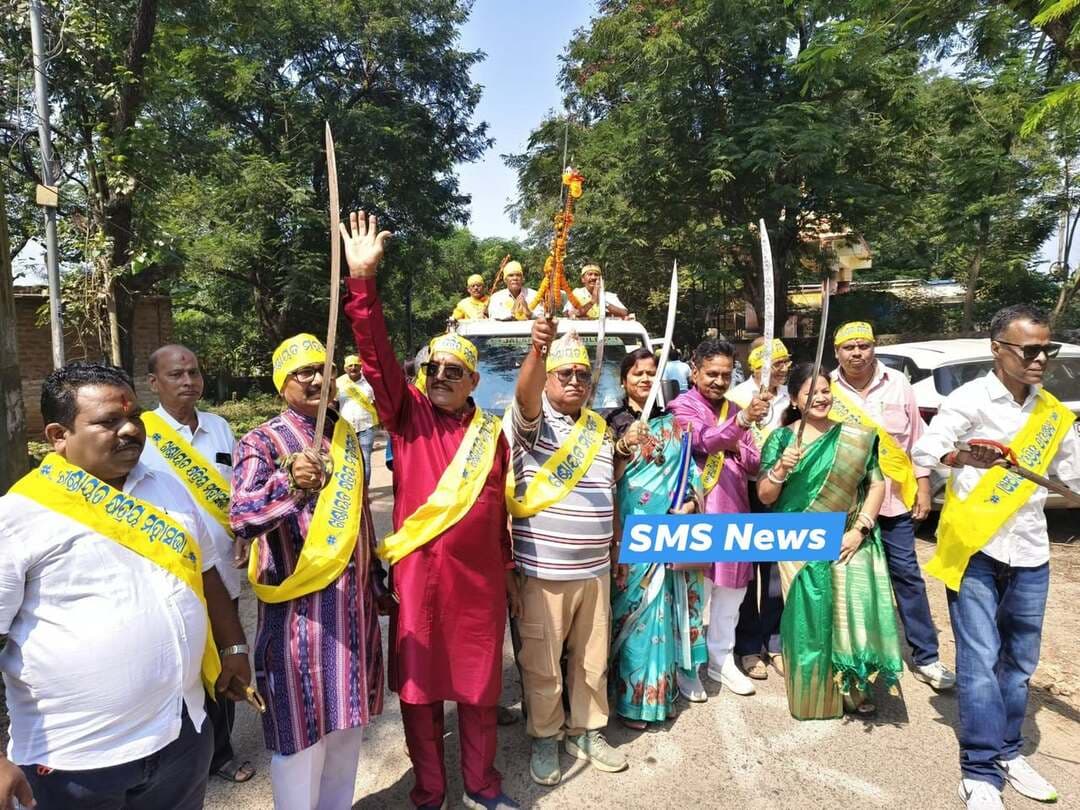 SMS News Bureau Rourkela
рмирм┐рмЦрм┐рм│ рмЙрмдрнНрмХрм│ рмЦрмгрнНрмбрм╛рнЯрмд рмХрнНрм╖рмдрнНрм░рнАрнЯ рморм╣рм╛рм╕рмнрм╛ рмЗрм╕рнНрмкрм╛рмд рмирмЧрм░ рмХрморм┐рмЯрм┐ рм░ рмЦрмбрнНрмбрмЧ рм╢рнЛрмнрм╛рмпрм╛рмдрнНрм░рм╛ред
рмирм┐рмЦрм┐рм│ рмЙрмдрнНрмХрм│ рмЦрмгрнНрмбрм╛рнЯрмд рмХрнНрм╖рмдрнНрм░рнАрнЯ рморм╣рм╛рм╕рмнрм╛ рм░рм╛рмЙрм░рмХрнЗрм▓рм╛ рмЗрм╕рнНрмкрм╛рмд рмирмЧрм░ рмХрморм┐рмЯрм┐ рмкрмХрнНрм╖рм░рнБ рмЖрнЯрнЛрмЬрм┐рмд рм╢рнЛрмнрм╛рмпрм╛рмдрнНрм░рм╛ред рмПрмерм┐рм░рнЗ рмкрнВрм░рнНрммрмдрми рмормирнНрмдрнНрм░рнА рмдрмерм╛ рм░рм╛рмЙрм░рмХрнЗрм▓рм╛ рммрм┐рмзрм╛рнЯрмХ рм╕рм╛рм░рмжрм╛ рмкрнНрм░рм╕рм╛рмж рмирм╛рнЯрмХ, рм░рм╛рмЙрм░рмХрнЗрм▓рм╛ рм░ рммрм┐рм╢рм┐рм╖рнНрмЯ рм╕рморм╛рмЬрм╕рнЗрммрнА рмдрмерм╛ рммрм░рм┐рм╖рнНрма рмирнЗрмдрнГрммрнГрмирнНрмж рмормзрнНрнЯрм░рнЗ рм╣рм░рм┐рм╣рм░ рм░рм╛рмЙрмдрм░рм╛рнЯ, рм╕рнБрмзрм┐рм░ рм╕рнБрмирнНрмжрм░ рм░рм╛рнЯ, рм╕рнБрм░рнЗрмирнНрмжрнНрм░ рм░рм╛рмЙрмд, рммрмВрм╢рм┐рмзрм░ рмкрм░рм┐рмбрм╛,рмкрнНрм░рмжрнАрмк рмжрм╛рм╕, рмЬрнЯрмирнНрмдрнА рмжрм╛рм╕, рм▓рнАрмирм╛ рмирм╛рнЯрмХ, рмЬрнНрнЯрнЛрм╕рнНрмирм╛ рмирм╛рнЯрмХ, рмкрнНрм░рмдрм┐рмнрм╛ рмкрнНрм░рм┐рнЯрмжрм░рнНрм╢рм┐рмирнА рмЩрнНрмХ рм╕рморнЗрмд рммрм╣рнБ рм╕рмВрмЦрнНрнЯрм╛ рм░рнЗ рморм╣рм┐рм│рм╛ рмУ рмХрнНрм╖рмдрнНрм░рнАрнЯ рморм╣рм╛рм╕рмнрм╛ рм░ рм╕рмжрм╕рнНрнЯрморм╛рмирнЗ рм╕рм╛рморм┐рм▓ рм╣рнЛрмЗрмерм┐рм▓рнЗред
