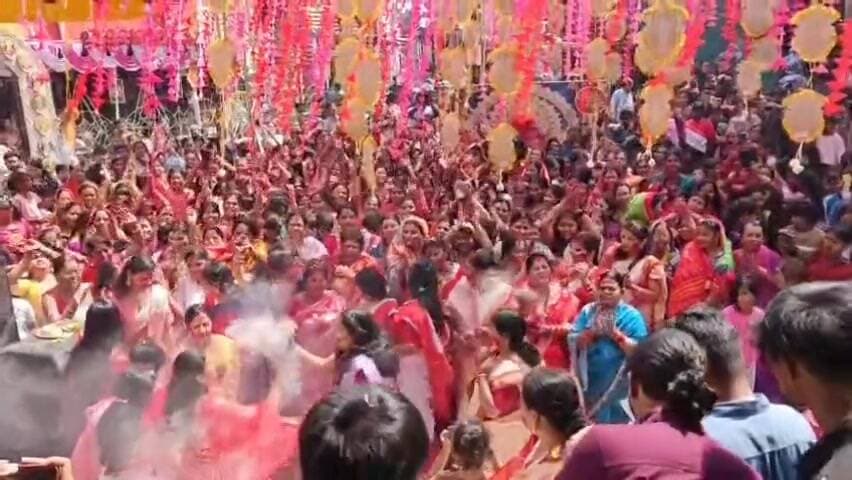 କଟକ ପୌରାଞ୍ଚଳ: କଟକ ଦଶହରାରେ ସିନ୍ଦୂର ଖେଳର ଅନନ୍ୟ ପରମ୍ପରା
