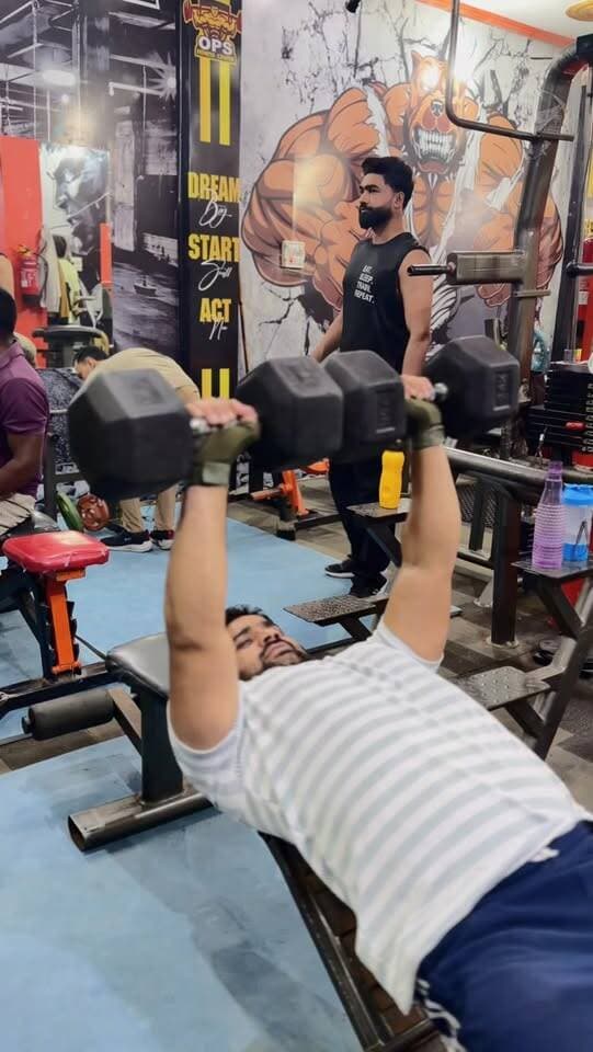 OPS GYM.GAJRAULA..apne liye bhi 💪🏻💪🏻💪🏻💪🏻💪🏻