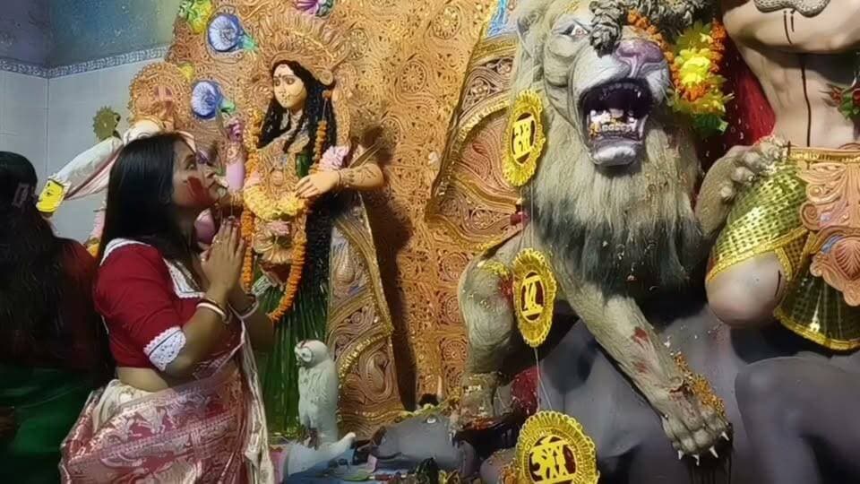 শুভ বিজয়া নিরুপমা সমিতির পূজা মন্ডপ থেকে ।