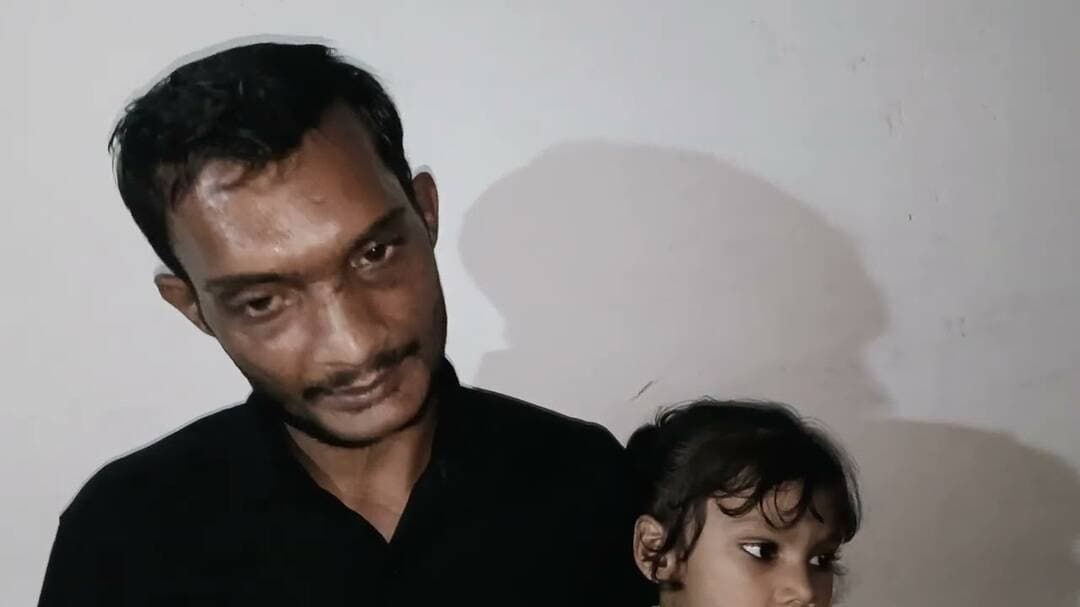 रामपुर में बच्चा चोर कहकर पीटा। वीडियो किया वायरल। और अब वही शख्स कैमरा पर लाइव आया है।।