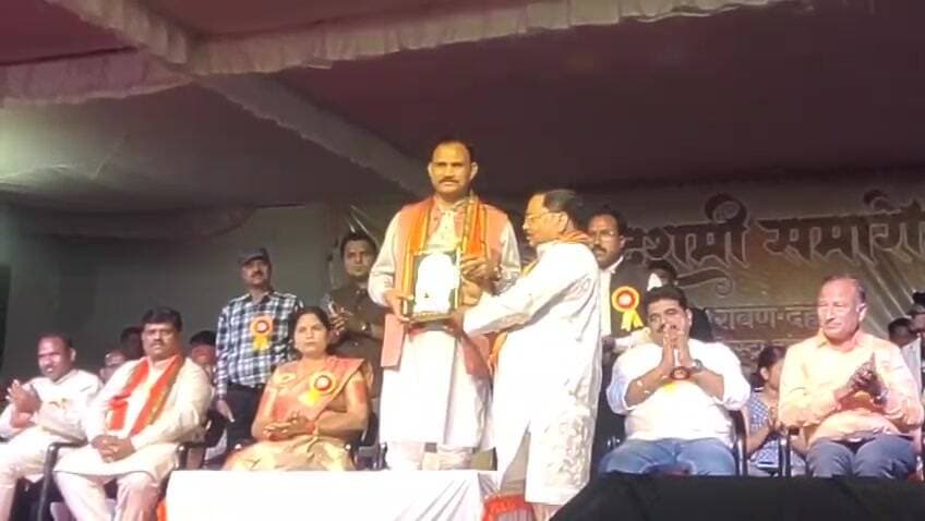 चिरमिरी: छत्तीसगढ़ में डोमनहिल में रावण दहन के साथ मनाया गया विजयादशमी