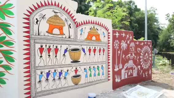 ગરૂડેશ્વર: એકતા નગરમાં પીઠોરા આર્ટની છાપ: આદિવાસી સંસ્કૃતિની પ્રાચીન લિપિ થઈ જીવંત