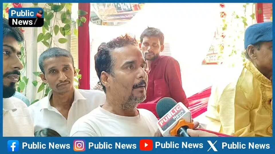 आ गया मूर्ति विसर्जन का पल,भक्तों के आंखों से बह रहे हैं आंसू
