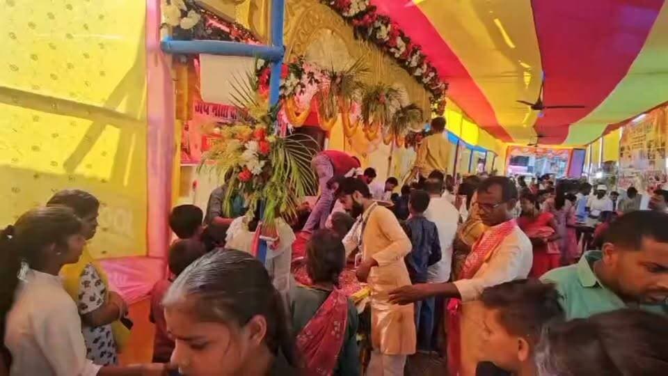 14 साल से मां के दरबार में महाभंडारा, इस बार 21 हजार श्रद्धालुओं को कराया गया महाप्रसाद