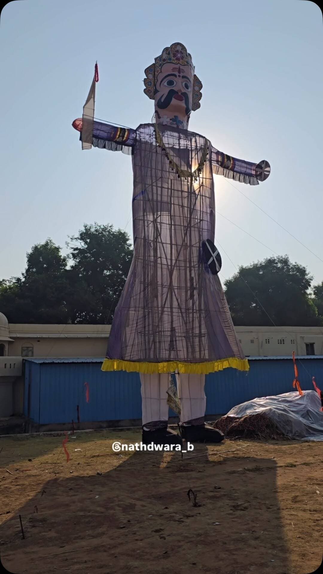 🔥 दशहरा पर होगी भव्य आतिशबाज़ी, तैयारियां ज़ोरों पर! 🎆
नाथद्वारा में दशहरा उत्सव को लेकर क्या हैं खास तैयारियां? आतिशबाज़ी को लेकर क्या है प्लानिंग?
देखिए पार्षद प्रकाश सनाढ्या , प्रवीण पालीवाल एवं नगर पालिका के राजेंद्र जी से खास बातचीत, सिर्फ Nathdwara Blog & MY Nathdwara 🎤
#Dussehra #Nathdwara #NathdwaraBlog #दशहरा #आतिशबाजी विशेषबातचीत