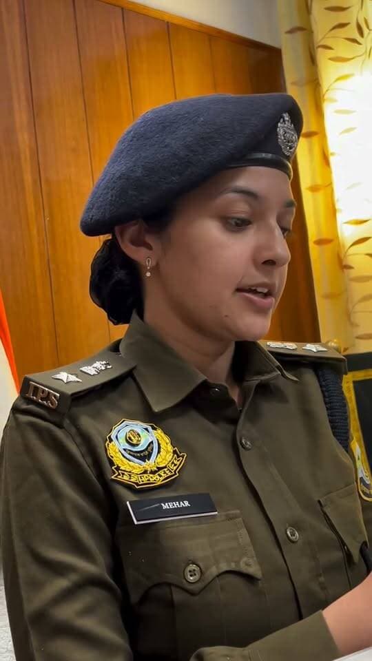 शिमला:- जुब्बल में दोस्तों ने ही दोस्त को उतार दिया मौ*त के घाट, पहले पी श*राब और फिर किया म*र्डर, सड़क पर फैंका श*व, नेपाल भागने की फ़िराक़ में थे दोनों आरोपी, पुलिस ने 48 घंटे में पकड़ा, ASP शिमला मेहर.