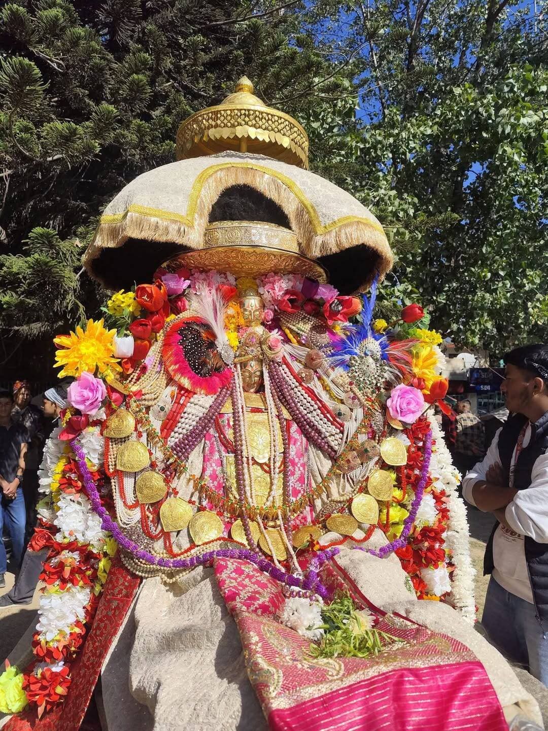 श्री रघुनाथ से मिलन को तैयार श्री महाकाल पझारी जी महाराज