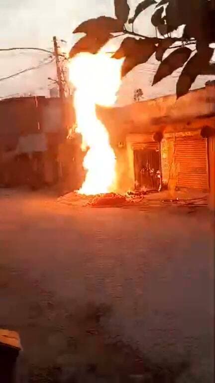 यमुनानगर के चिटा मंदिर के पास गैस पाइपलाइन में लगी आग