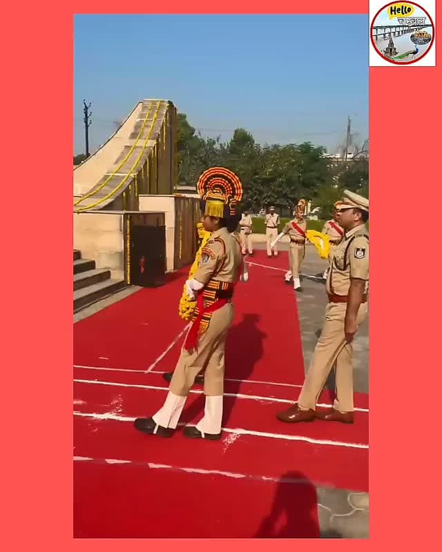 मुरैना में पुलिस स्मृति दिवस पर शहीद स्मारक में पुलिस स्मृति परेड आयोजित कर कर्तव्य निभाते हुए शहीद हुए पुलिसकर्मियों को श्रद्धांजलि अर्पित की गई। एसपी धर्मराज ने वर्ष 2025-26 में शहीद हुए 154 पुलिसकर्मियों के नामों का वाचन किया, जिनमें मध्यप्रदेश पुलिस के 9 जवान शामिल हैं।