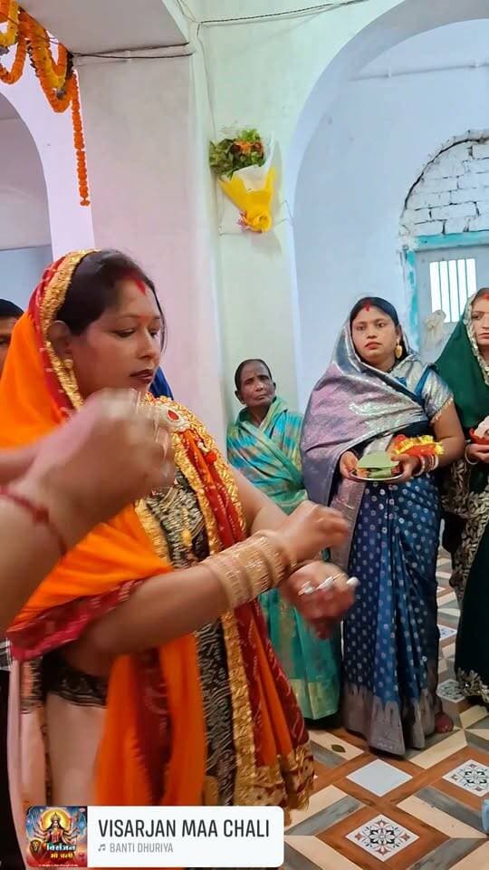 नम आँखों से माता को दी गई विदाई 🙏