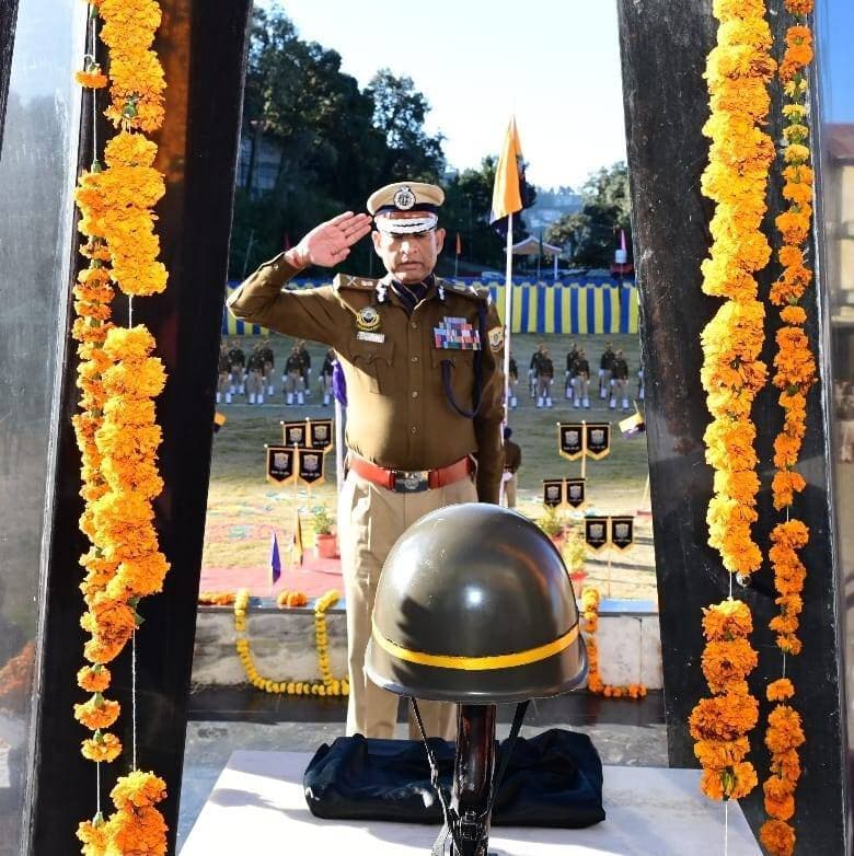 पुलिस ने दी श्रद्धांजलि कमेंट बॉक्स में विस्तार से पढ़े पूरी खबर