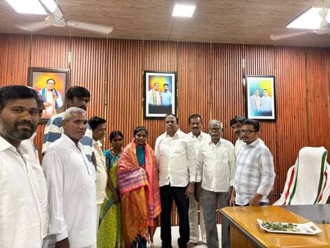 నిజామాబాద్ రూరల్: నిజామాబాద్: గ్రూప్-1లో డిఎస్పీగా ఎంపికైన నిఖిల రెడ్డిని అభినందించిన ఎమ్మెల్యే