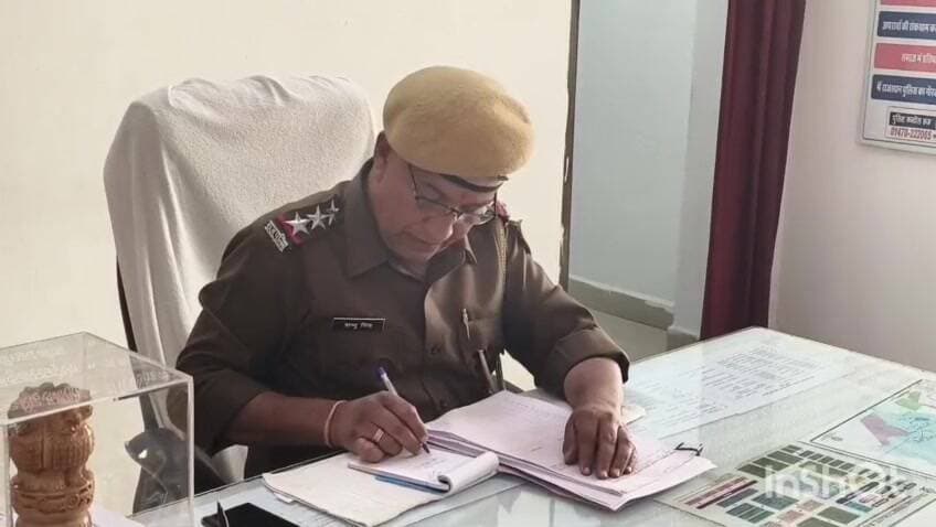 प्रतापगढ़: प्रतापगढ़ में हिस्ट्रीशीटर के फार्म हाउस से 90 कारतूस बरामद, बेटा गिरफ्तार