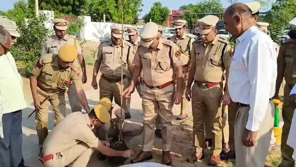 पुलिस शहीद दिवस शहीदों को दी श्रद्धांजलि; आरएसी जवानों ने हवाई फायर कर दी सलामी #police #shahid